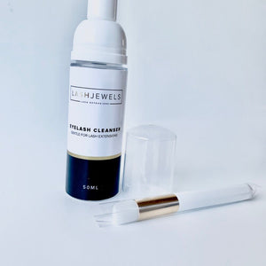 Brush cleanser